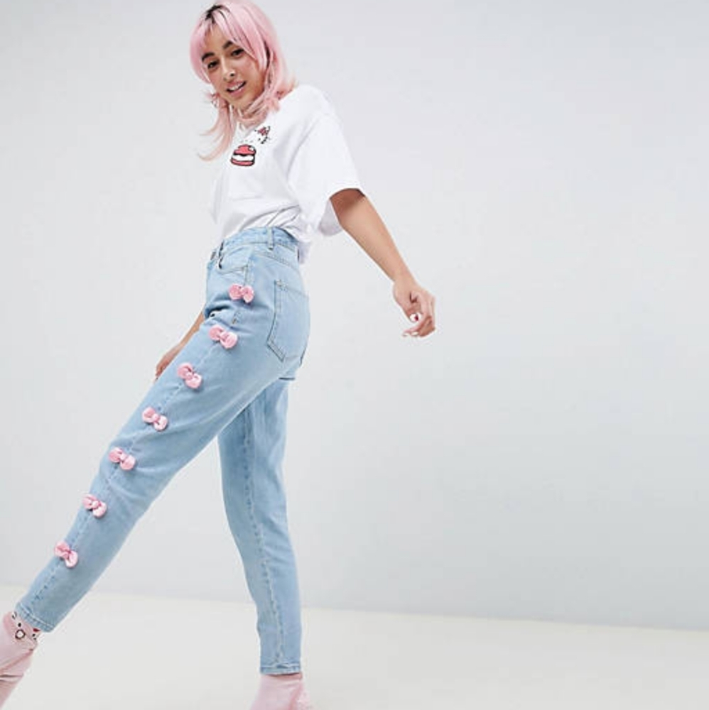 Hello Kitty x ASOS DESIGN for MOMO91891